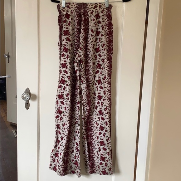 Brandy melville rose pattern flare pants - Picture 2 of 4